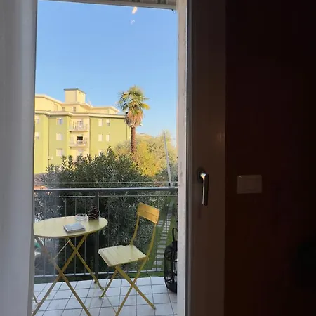 Br Train Station Apartment
